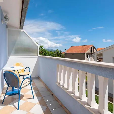 Ivana Apartman *