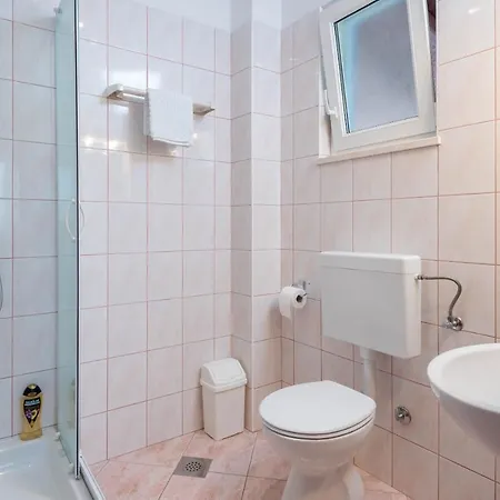 Ivana アパート *